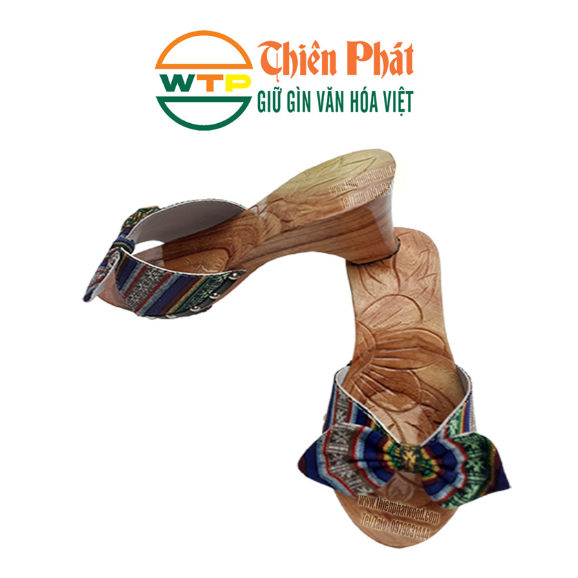 guốc gỗ cho nữ cao 7cm quai màu thổ cẩm lạ mắt
